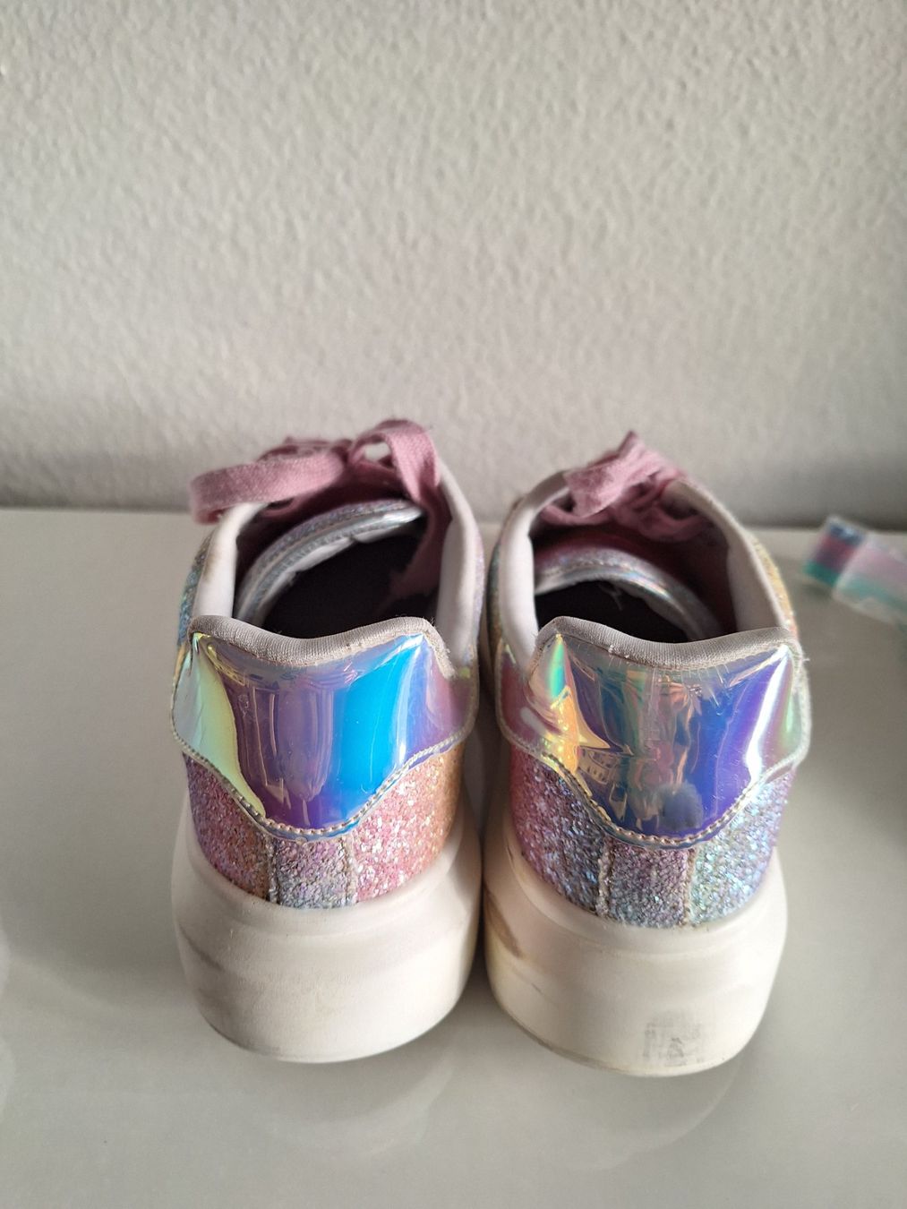Scarpe per ragazze: Glitzer Schuhe & Täschli Set, Mädchen – Usato da Worb venduto da nfsolutions 3