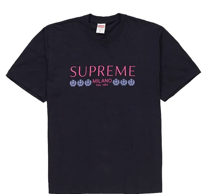 T-shirt: Supreme Milano T-Shirt Navy Blau – Usato da Uttwil venduto da gol_85mj