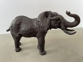 Handgemachte Skulptur Elefant aus Bronze