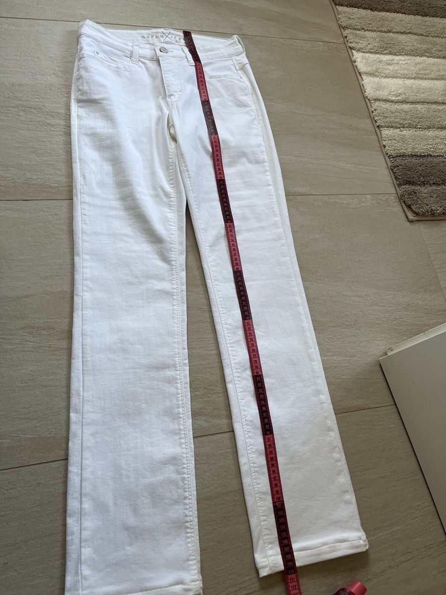 Pantaloni: MAC Dream Jeans Blancs, Taille 36-38 / longueur 34 – Nuovo (secondo la descrizione) da St-Sulpice VD venduto da Twin5 4