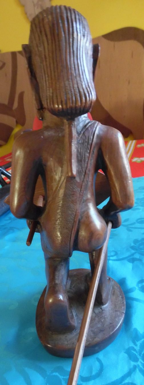 Skulpturen & Statuen: 3 Afrikanische Holzfiguren – Gebraucht aus Bellinzona von Luna093 3