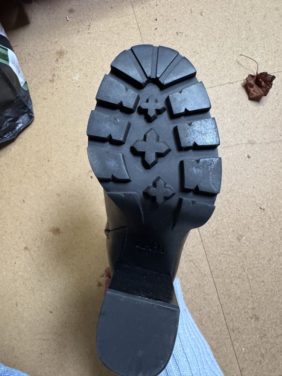Zara Chaussures femmes: Leder Stiefel Zara – Neuf (Voir description) à Kilchberg ZH par jewlzsister 2