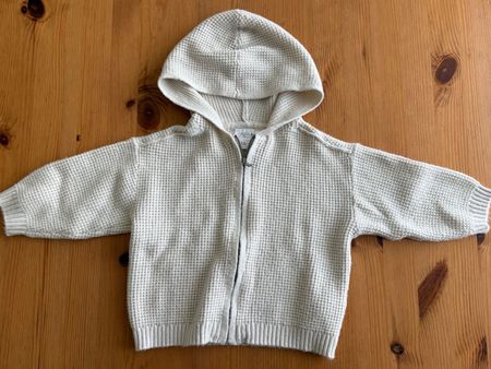 Zara Baby Strickjacke mit Kapuze, Gr. 80