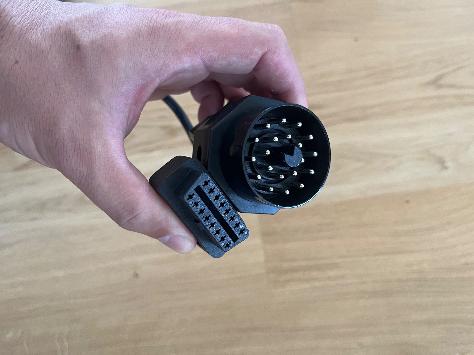 BMW Alle Autoersatzteile: Bmw 20pin obd ii – Neu und originalverpackt aus Uster von r_mendes