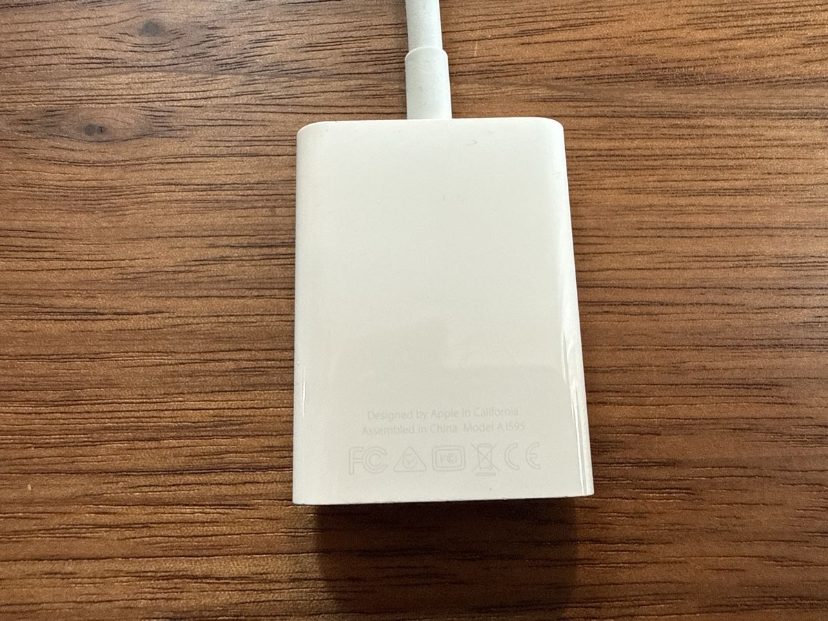 Apple Kartenlesegeräte: Apple Lightning auf SD Kartenleser Kamera Adapter – Gebraucht aus Bern von 4KSzxrEjtKm 2