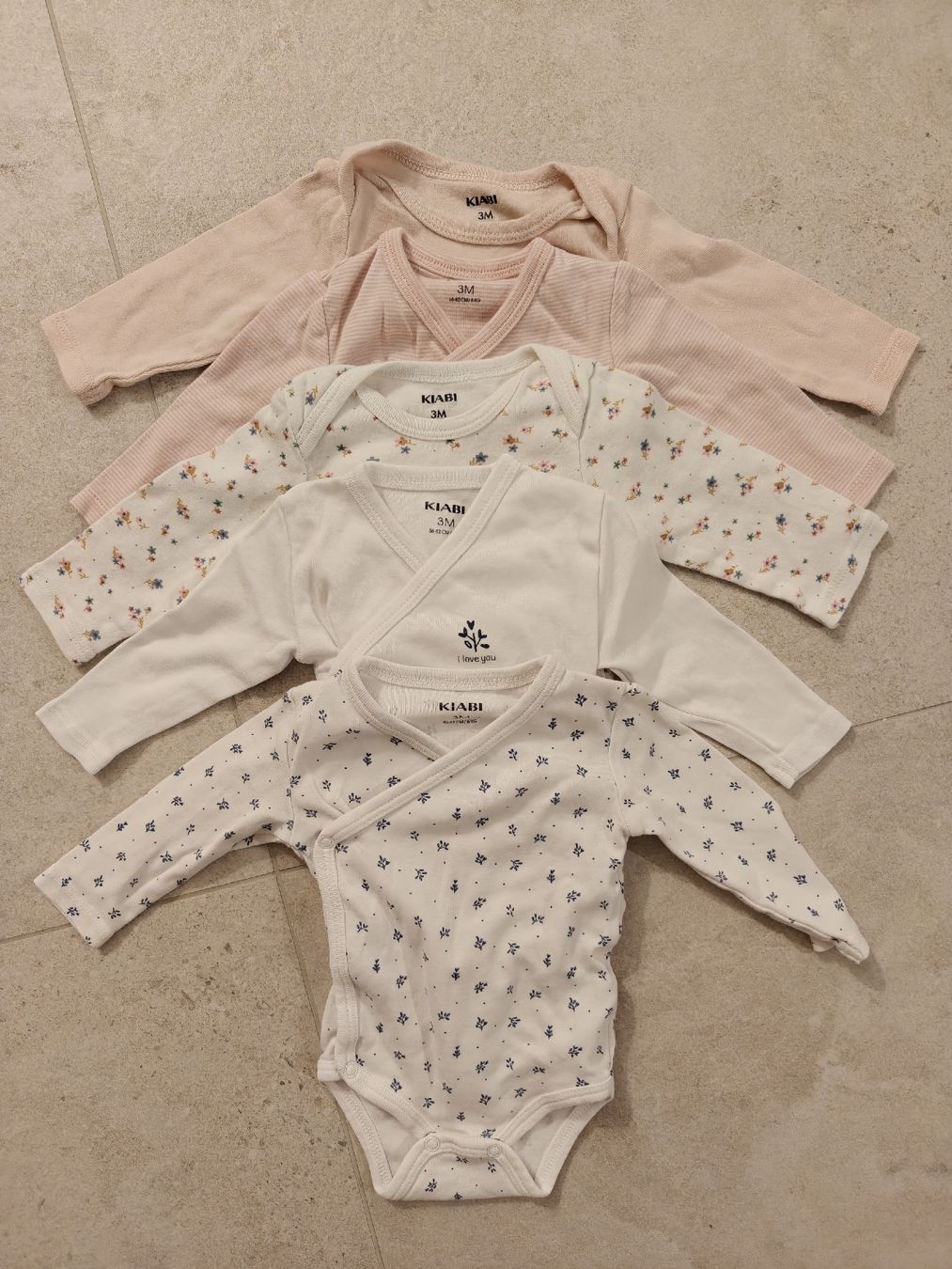 Biancheria intima: 5x baby bodysuits, size 3M – Usato da Lonay venduto da ari_2xzm