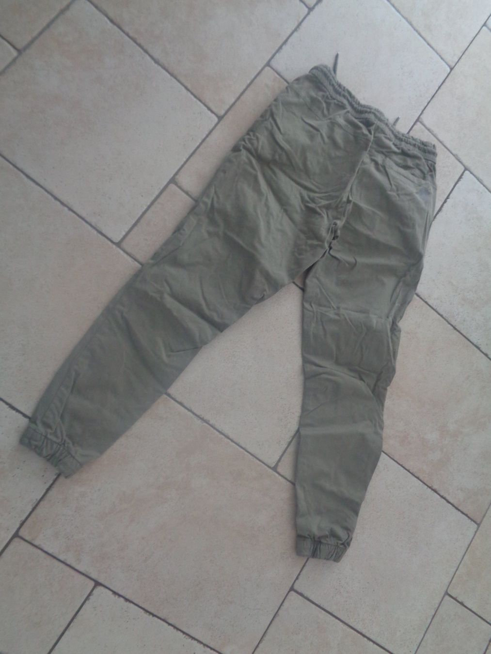 Zara Pantaloni: Hose  Zara  Grösse M  Jogger – Usato da Kreuzlingen venduto da Robi-2003 3