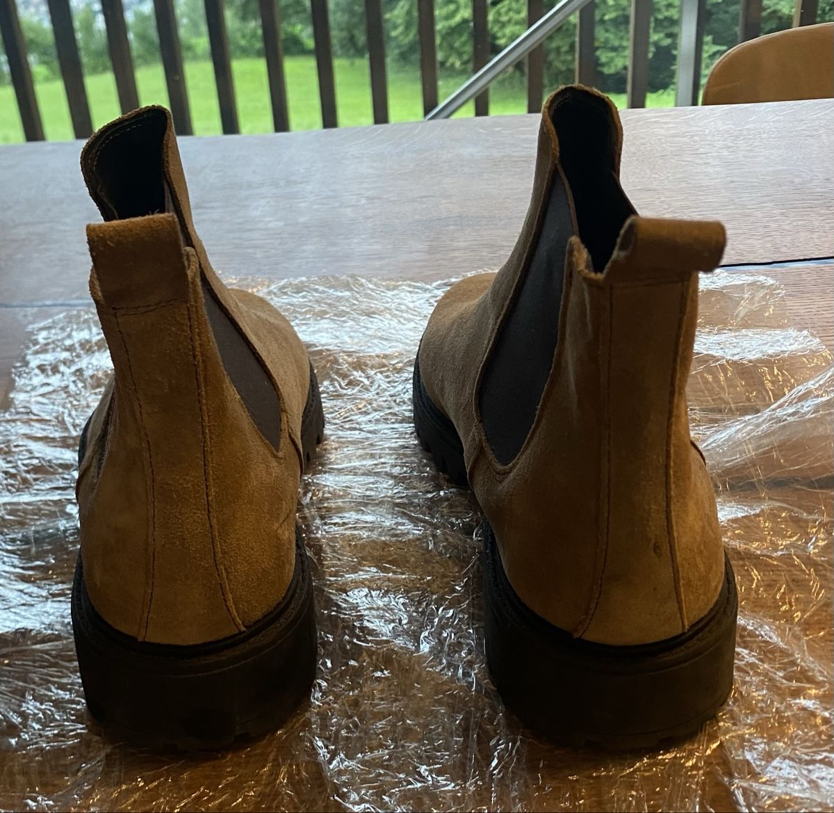 Scarpe da uomo: Herren Chelsea Boots, echtes Wildleder, Grösse 43 – Usato da Kriens venduto da nam_r8qk 2