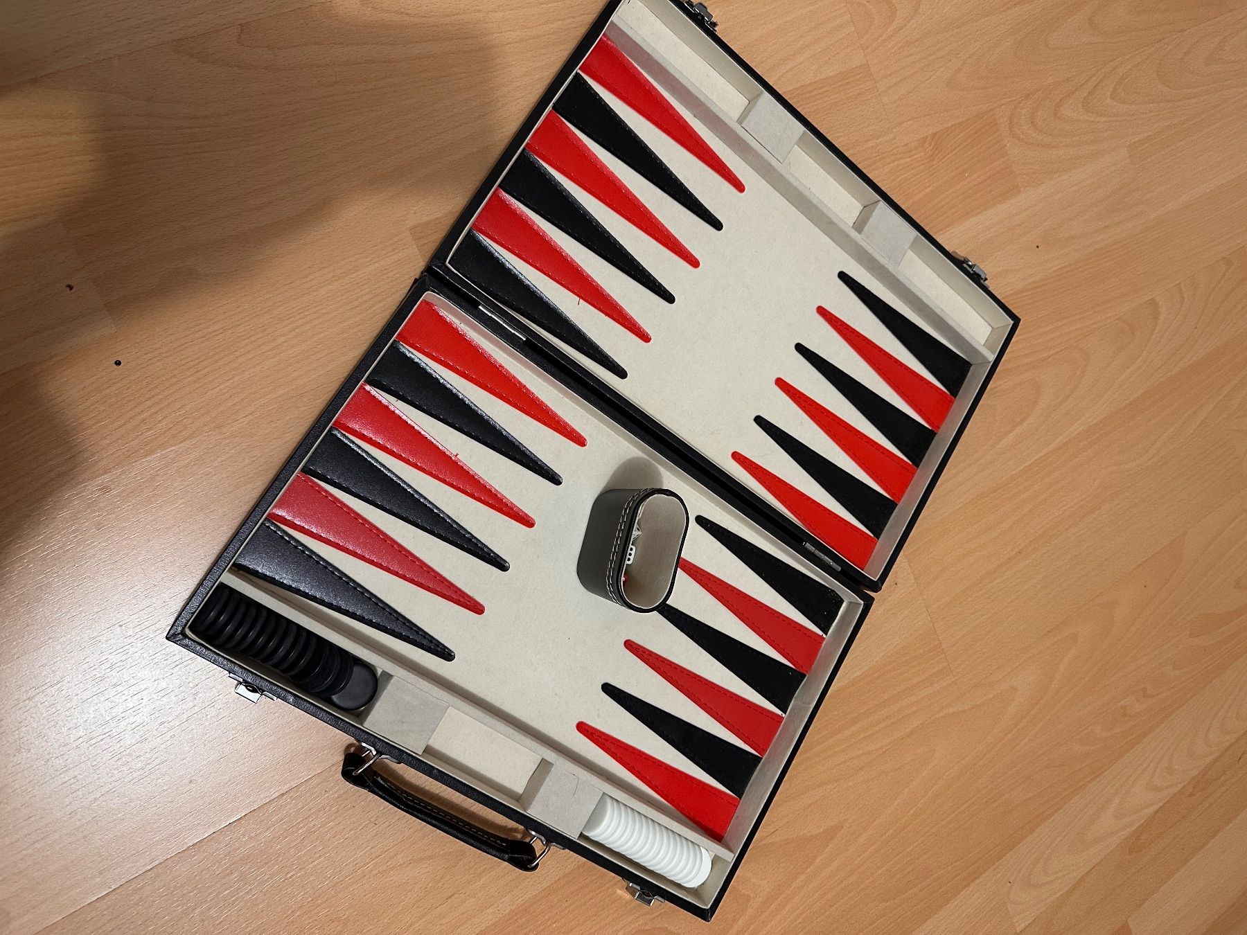 Spiele: Klassisches Backgammon Spiel – Gebraucht aus Bendern von konyali 2