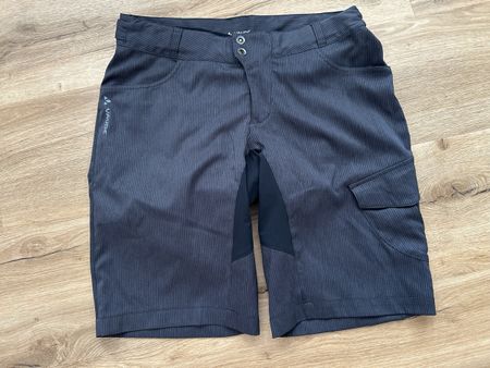 Vaude Veloshorts mit Innenshorts Grösse L, neuwertig