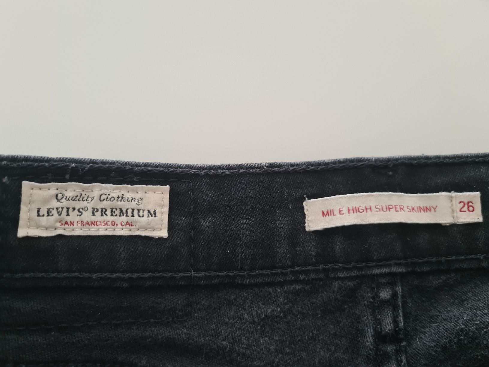 Levi's Jeans: Levis Hose – Usato da Zollikofen venduto da melanie057 1