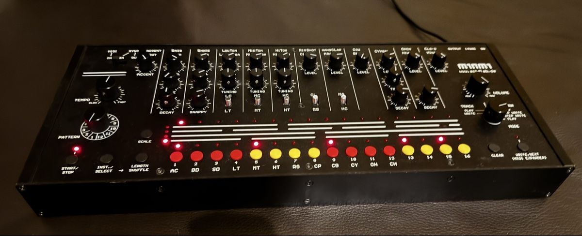 Roland Strumenti musicali: Acidlab Miami - Drummachine - (TR-808 Klon) – Usato da Zürich venduto da 1cut2