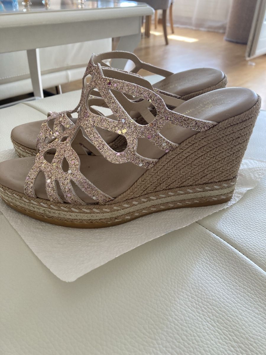 Scarpe da donna: Plateau Schuhe Sandaletten – Nuovo (secondo la descrizione) da Dübendorf venduto da Sebashop 1
