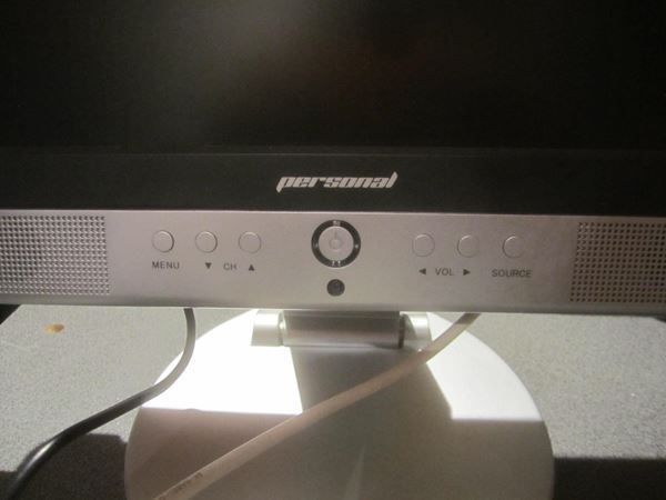 Monitore: Bildschirm Personal Home Entertainment L – Gebraucht aus Zürich von abraxas1291