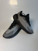 Adidas Ozelia, gris/noir, pointure 43 1/3, comme neuves!