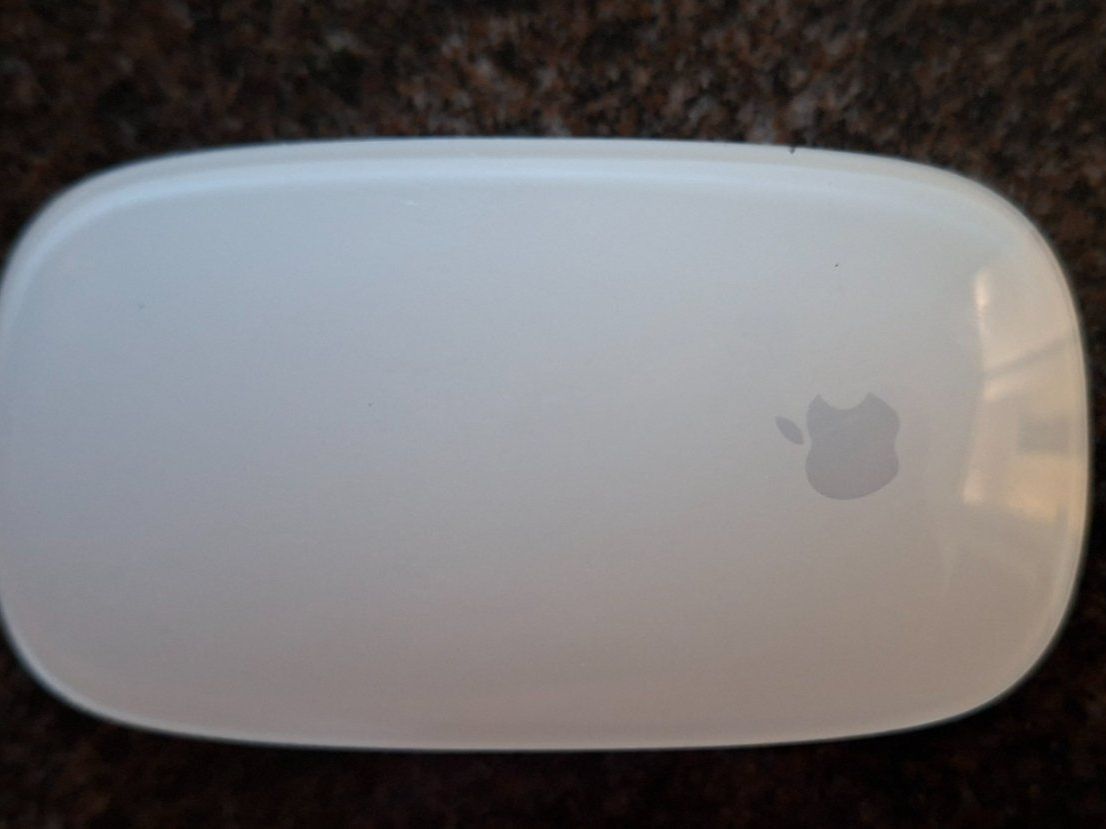 Apple Maus: Apple Magic Mouse weiss kabellos – Gebraucht aus Bern von Hurti 1