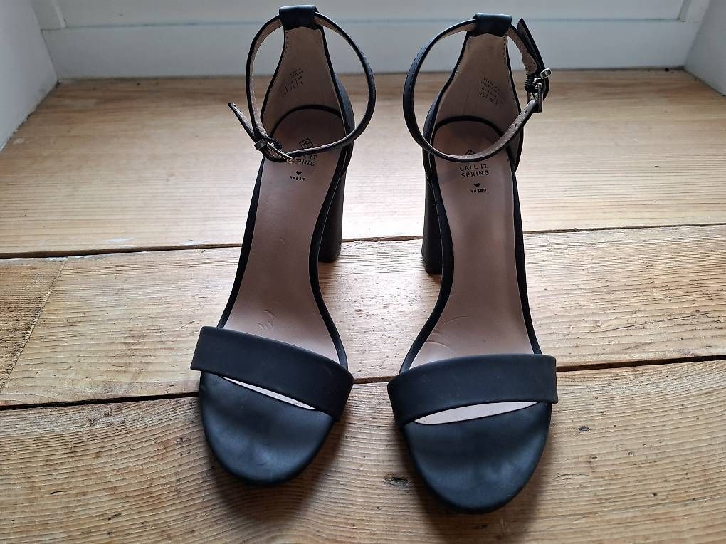 Chaussures femmes: Pumps/ Sandalette – D'occasion à Bern par chs_9kyd 2