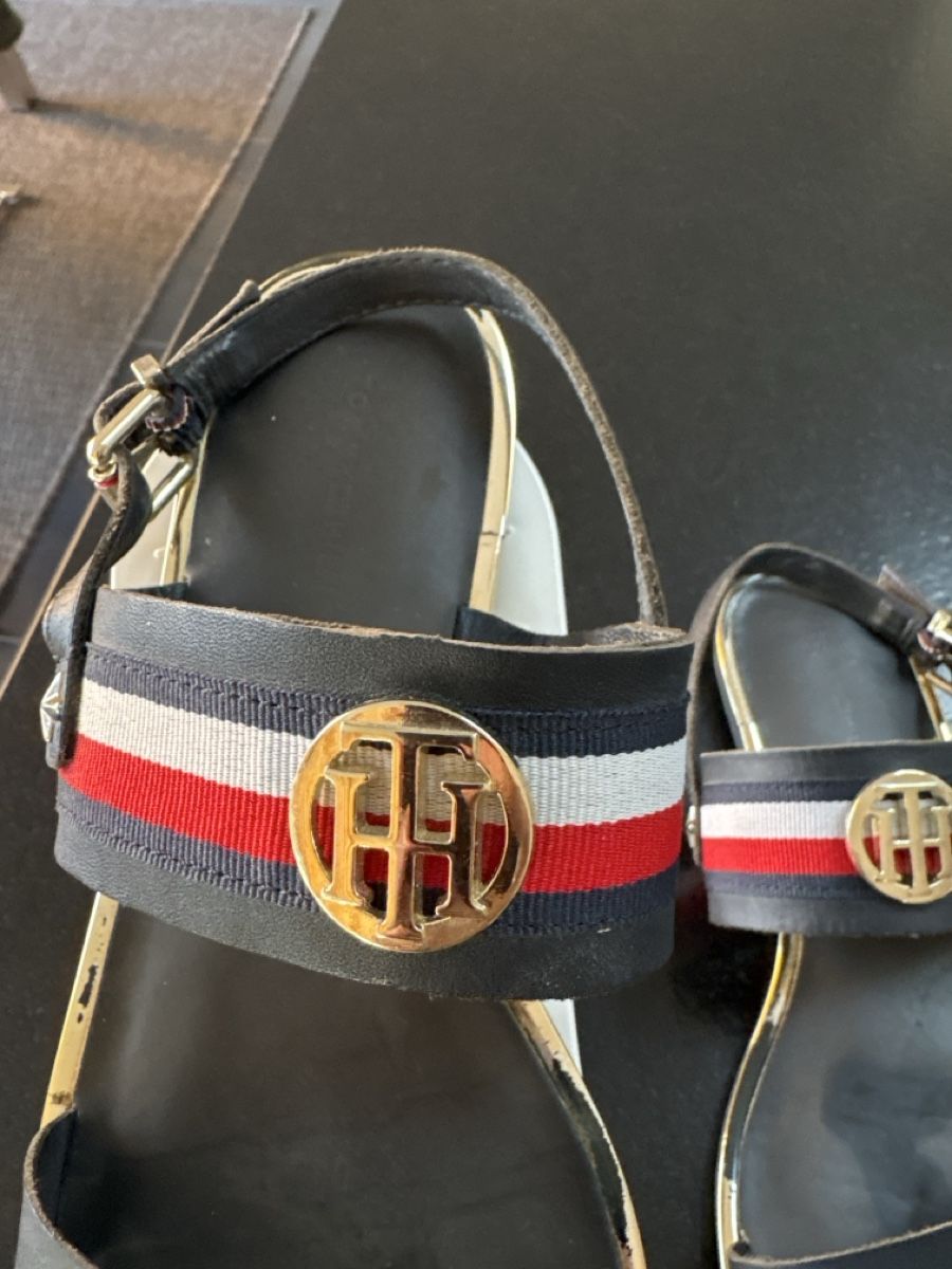 Tommy Hilfiger Scarpe da donna: Sandales hilfiger – Usato da Riddes venduto da nati48 1