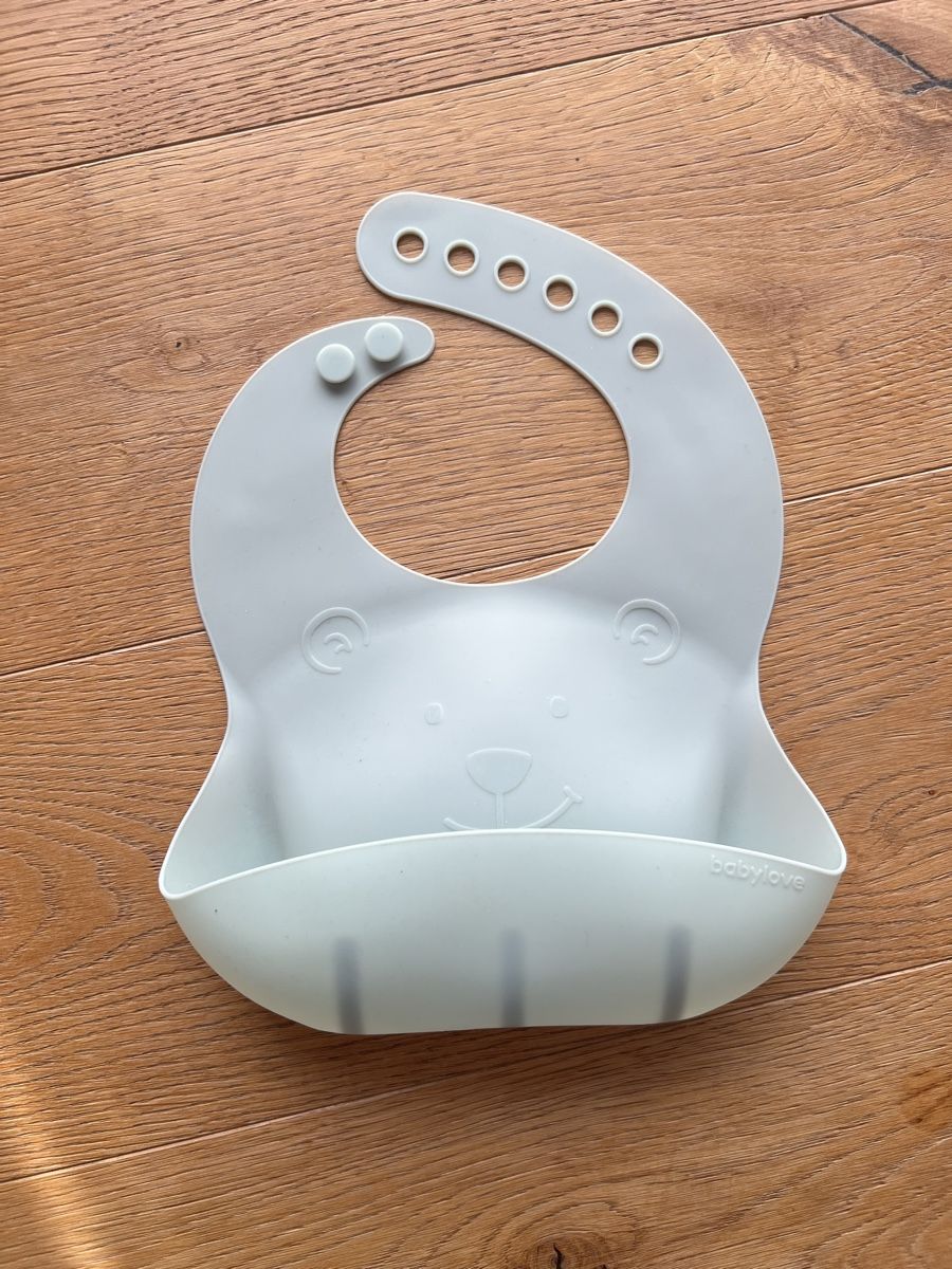 Repas pour bébés: Lätzchen abwischbar mit Auffangfunktion – D'occasion à Vogelsang AG par jodibru