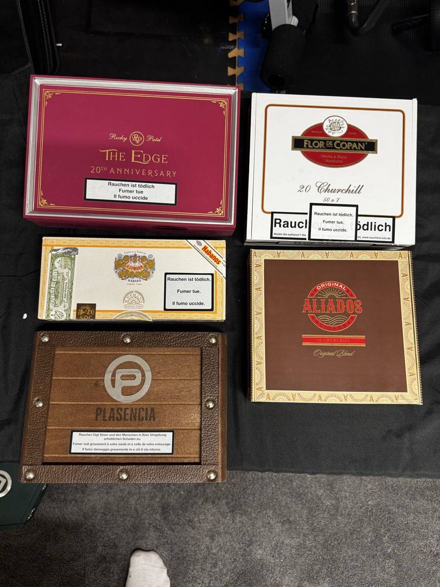 Sigari: Cigar Box Collection: Unique Decor & Storage - 4 Boxes – Usato da Seuzach venduto da kaufes8