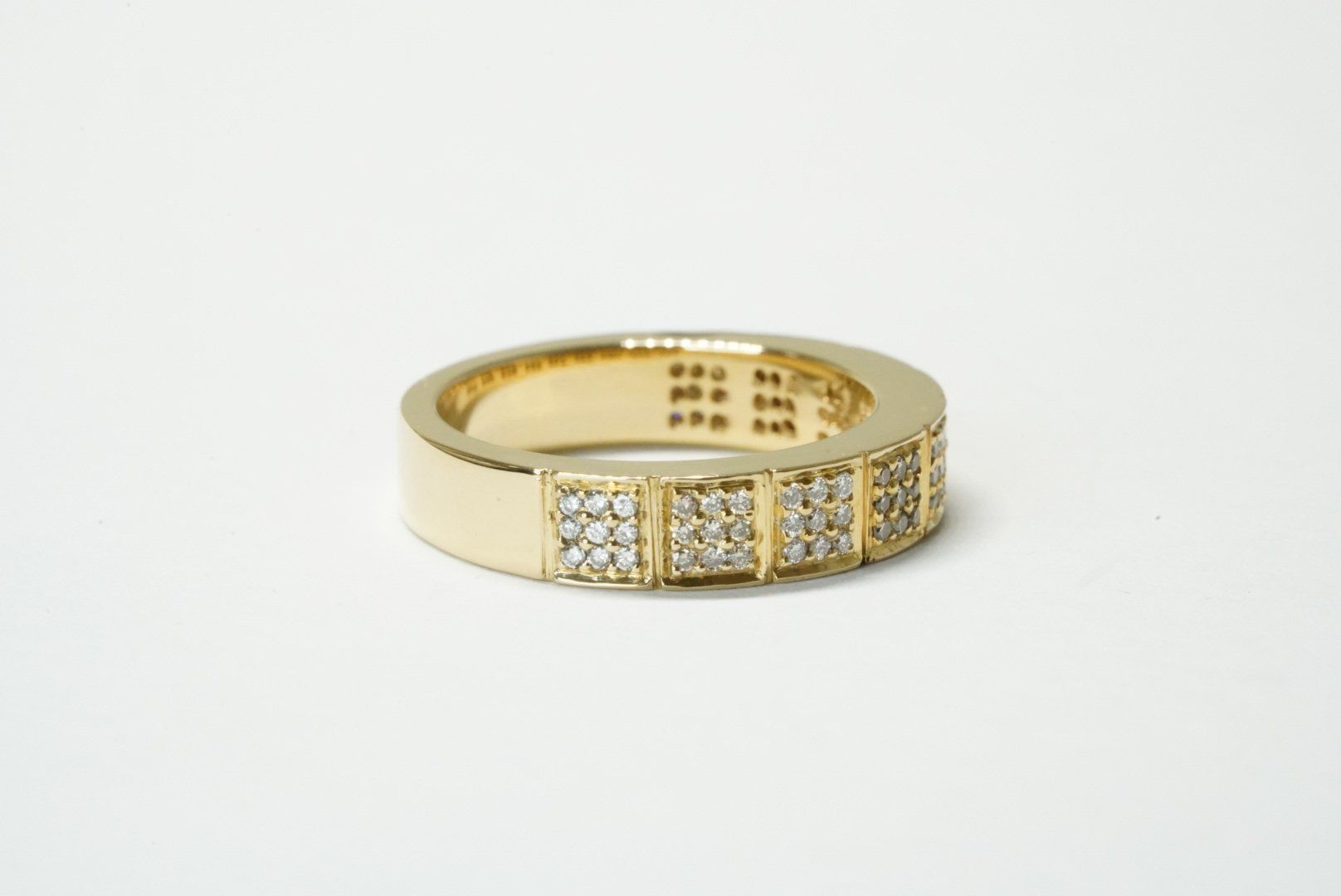Ringe: 18k Gelbgold Fingerring mit Diamanten – Gebraucht aus Bülach von Re-Jewelled 2