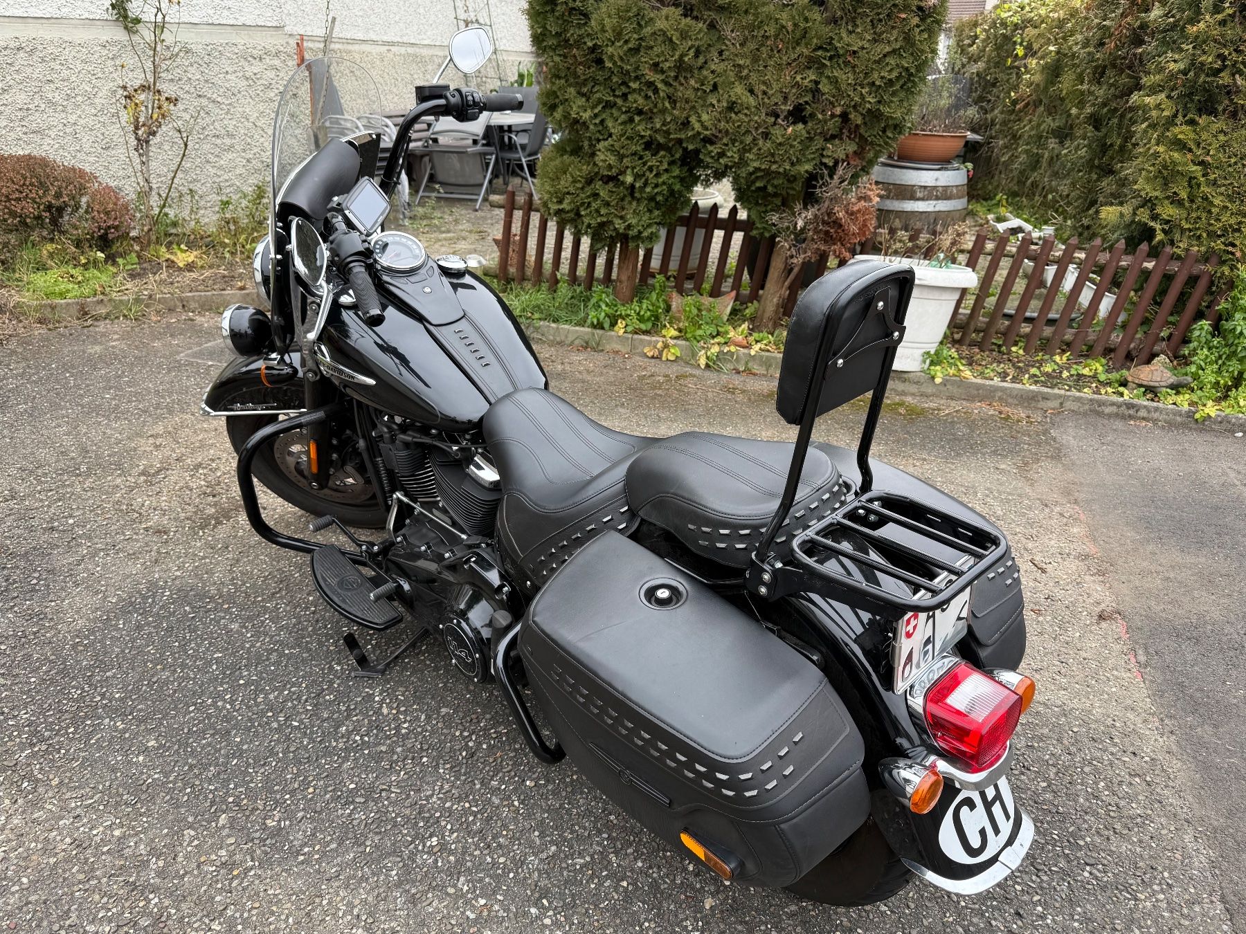 Harley-Davidson Touring: Harley-Davidson Heritage Classic, Schwarz! – Usato da Wegenstetten venduto da Guenter72 2