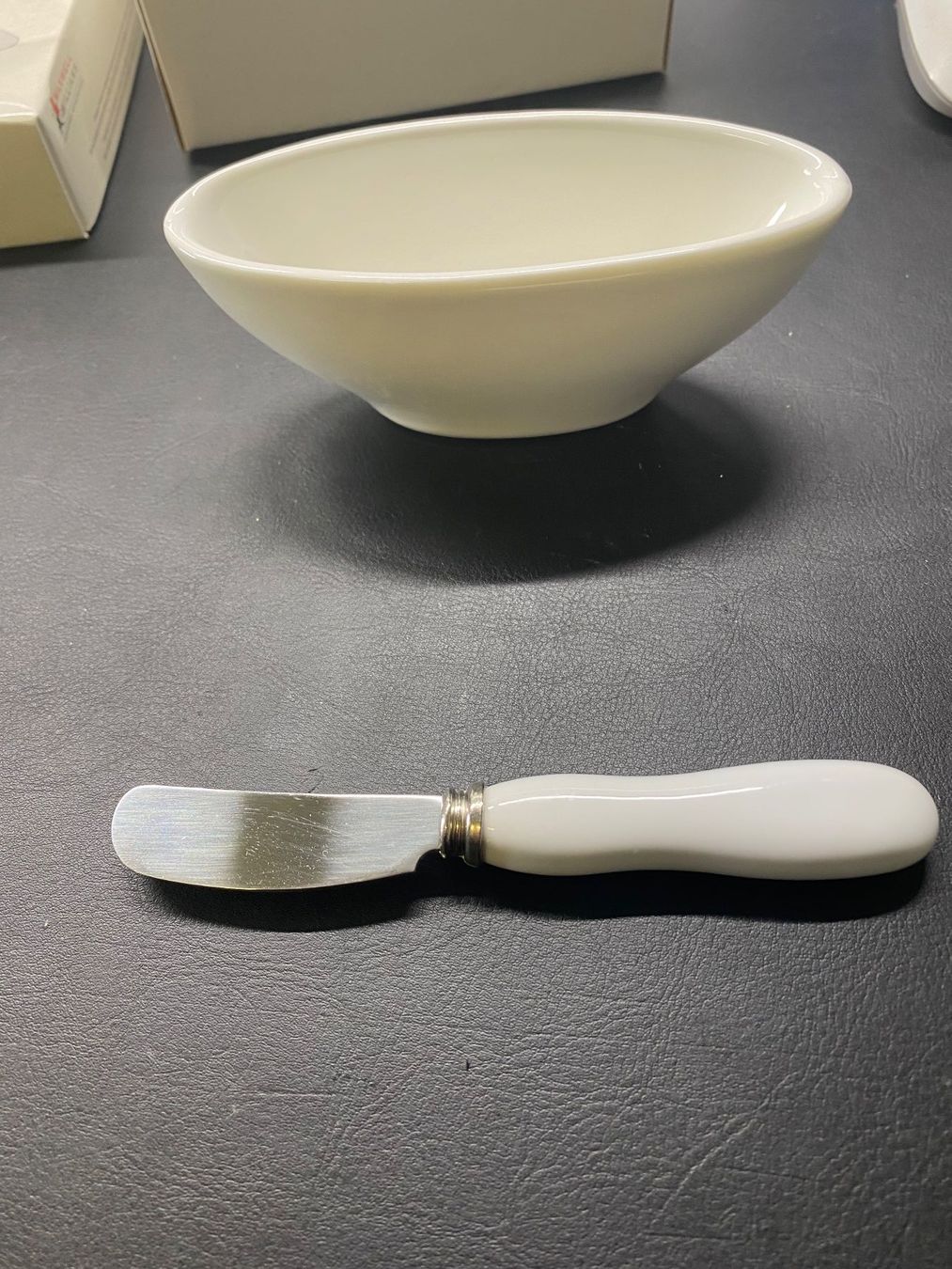 Altre Stoviglie: Ovale Paté / Butter- Schalen mit Messer - – Nuovo e nell'imballaggio originale da Abtwil SG venduto da steph61 4