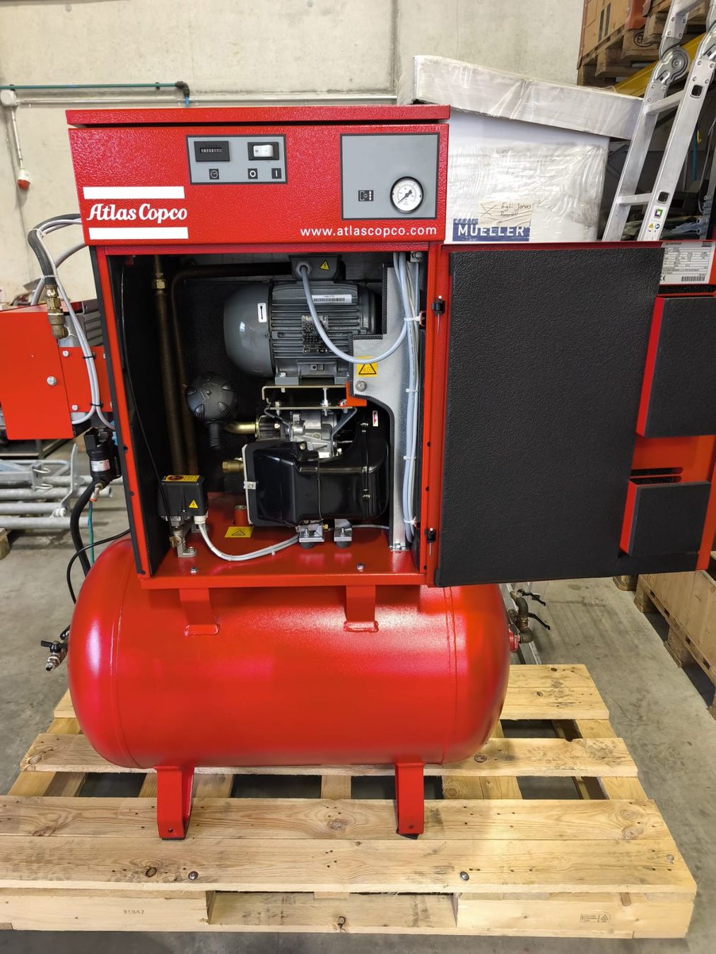 Atlas Copco Compressori: Kompressor Atlas Copco – Usato da Härkingen venduto da LELYcenter 4