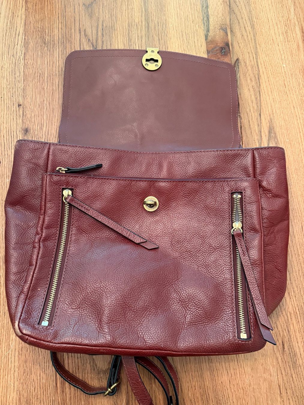Fossil Zaini: Fossilledertasche und Rucksack in einem – Usato da basel venduto da Ystupsi 3