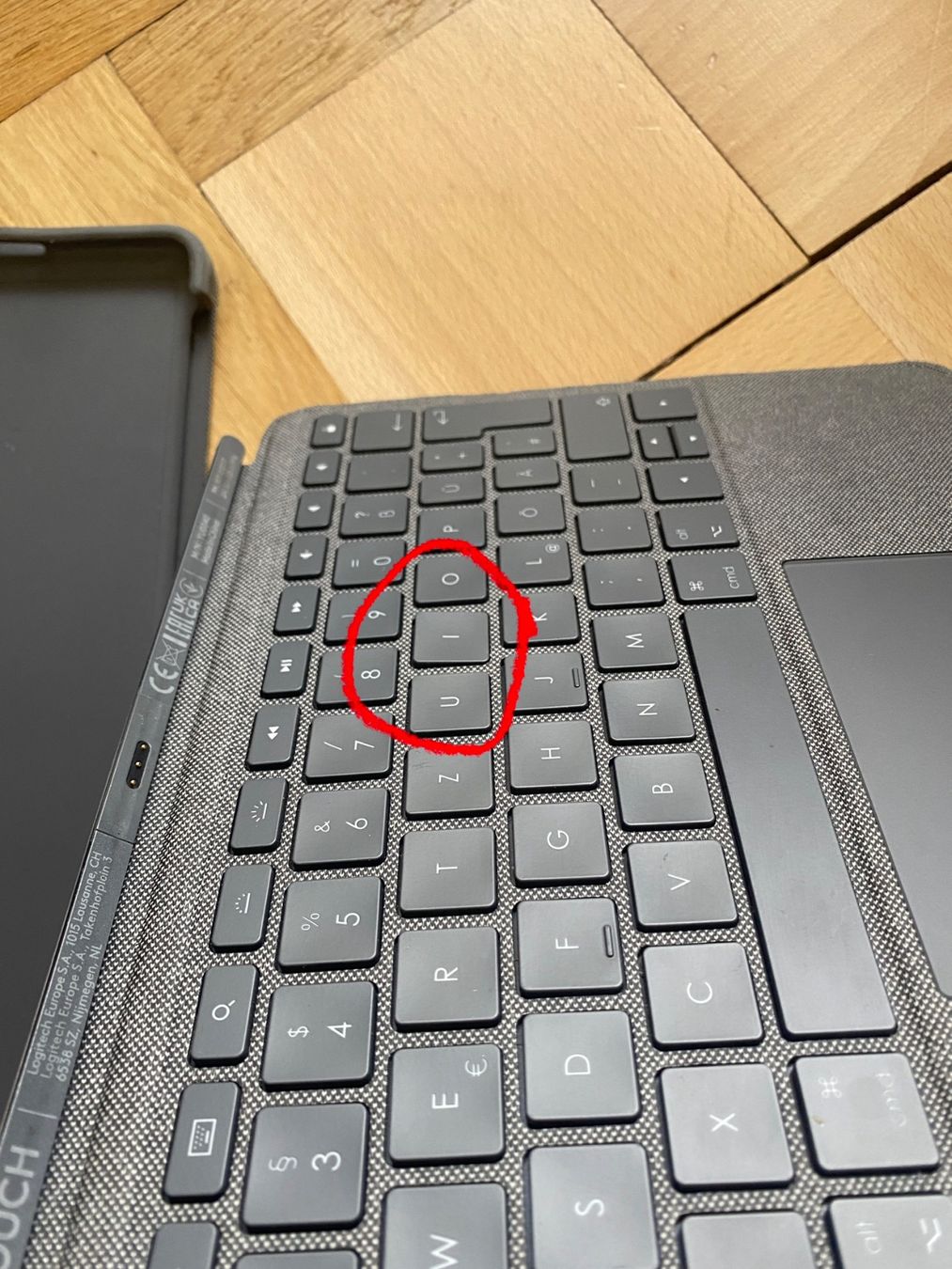 Coques & Sacs: logitech combo touch case 7-9 gen ipad – D'occasion à Zürich par chind 3