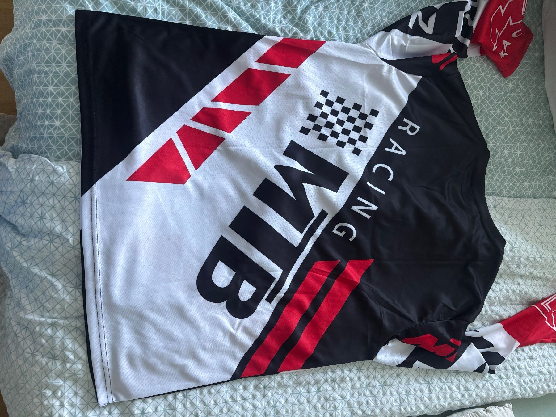 Pullover & Sweatshirts: Mtb Pullover – Gebraucht aus Schlieren von iur_7hgj