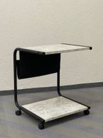 Beistelltisch mit Rädern