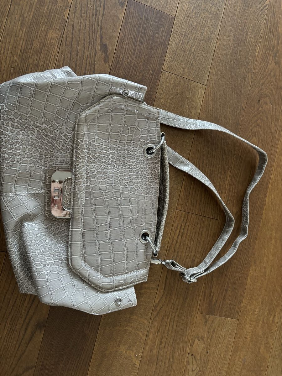 Taschen für Damen: Handtasche – Gebraucht aus Buchrain von Ham2383