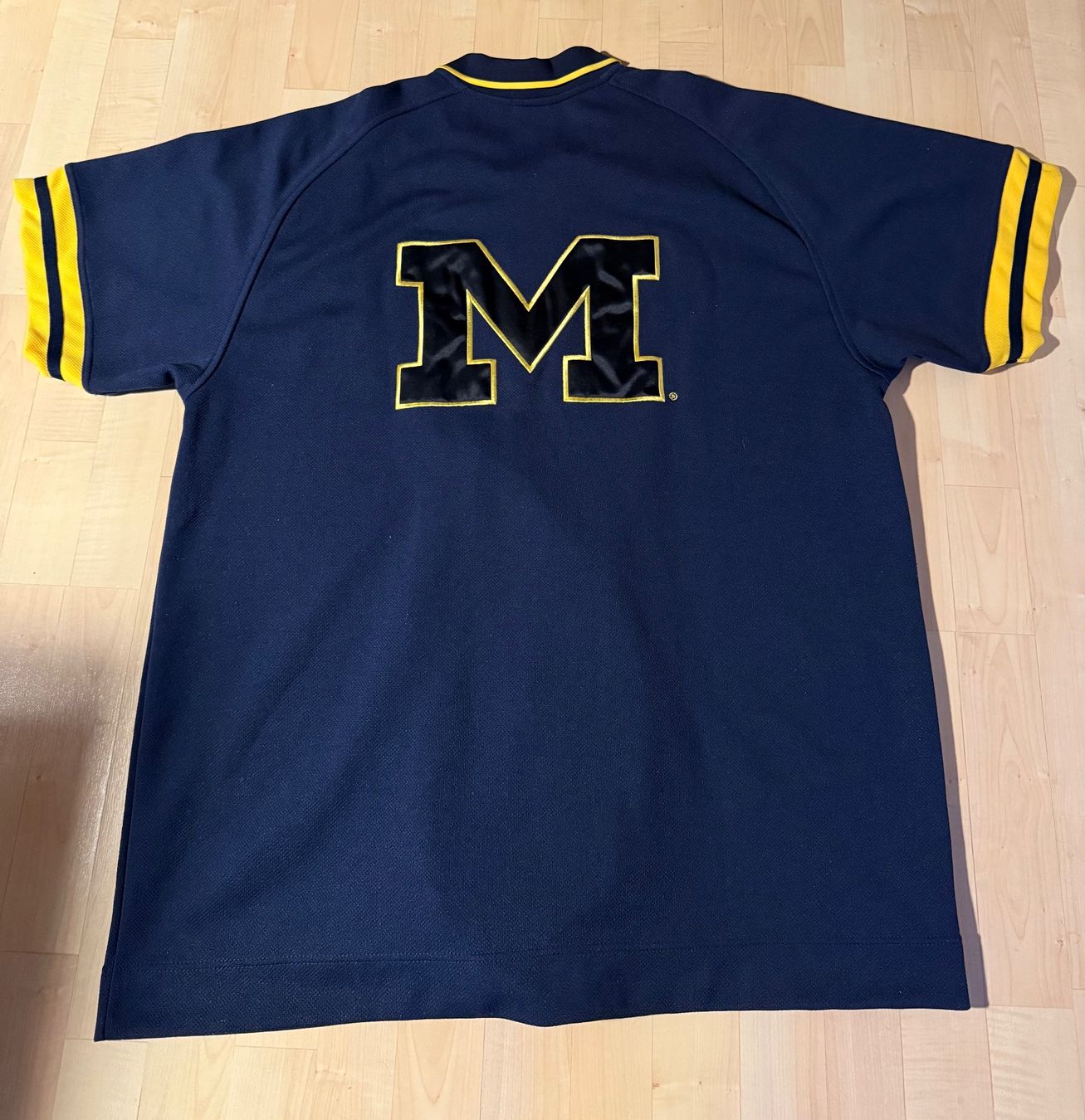 Nike T-shirts: Michigan University Basketball – Neuf (Voir description) à La Chaux-de-Fonds par dle_ppj6 1