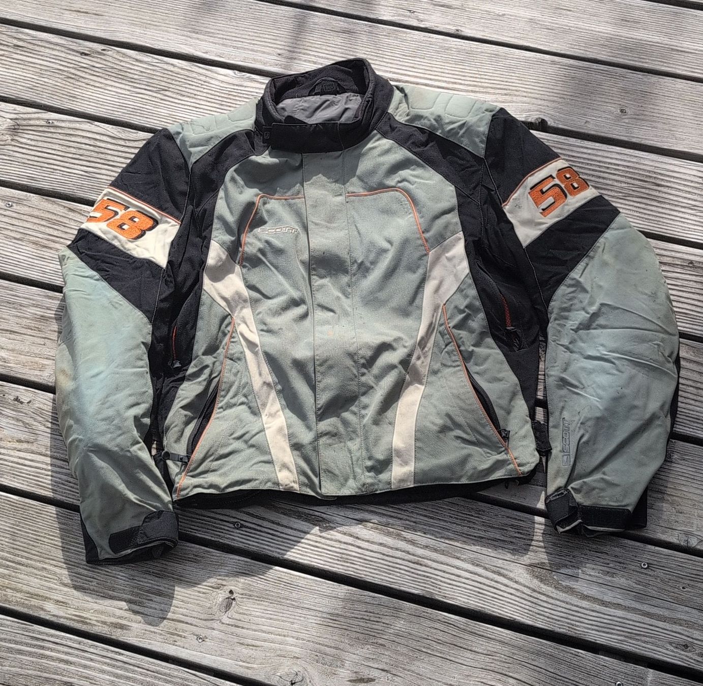 Giacche: Motorradjacke Grösse L mit Protektoren gebraucht – Usato da Büsserach venduto da Saner_Holzbau