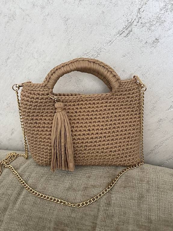 Borse da donna: Handgemachte Häkeltasche – Usato da Hinwil venduto da camposlu