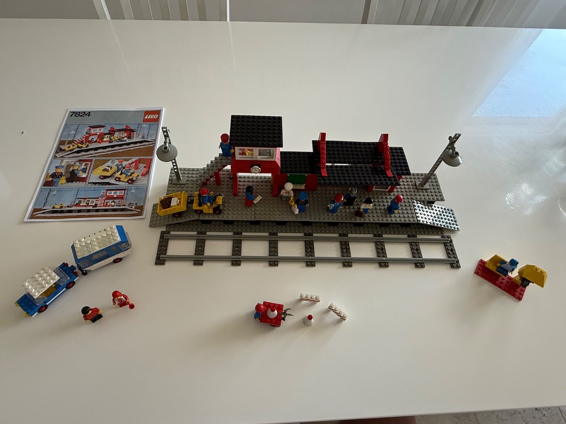 Lego Baukästen: LEGO Train 7824 Train Station / Bahnhof - MIT BONUS-Sets – Gebraucht aus Burgdorf von Pistar 1