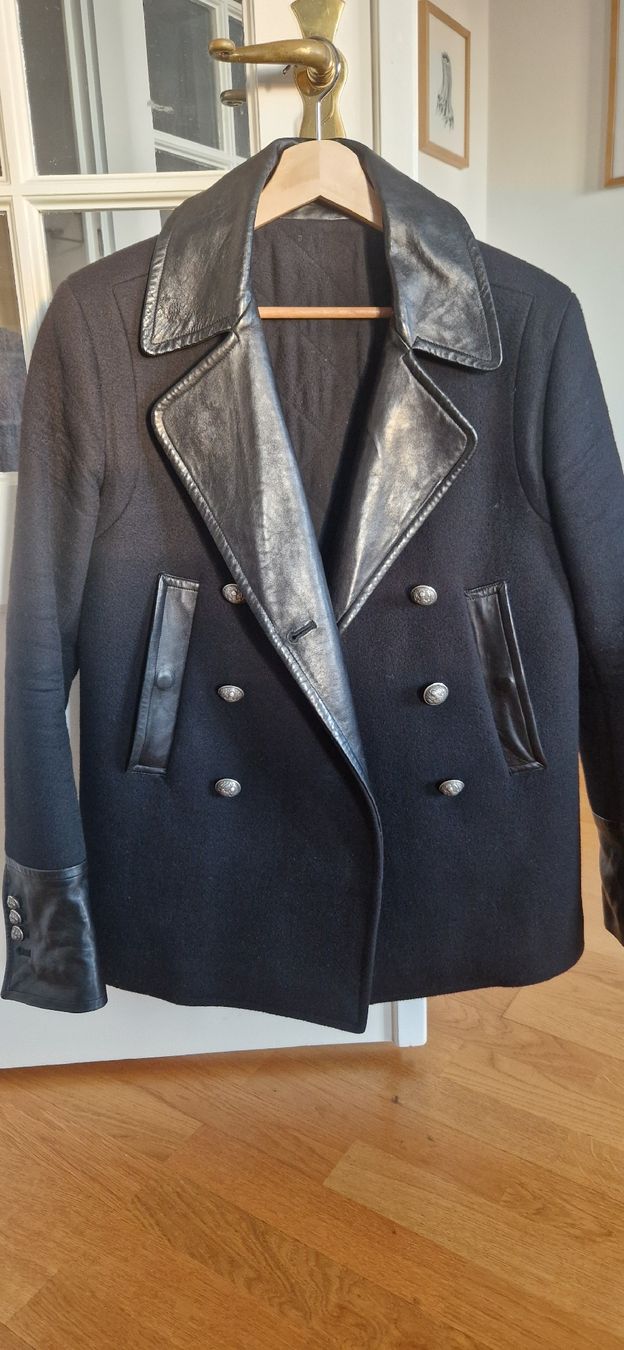 Balmain Cappotti: Caban noir Balmain – Usato da Vevey venduto da juliusca
