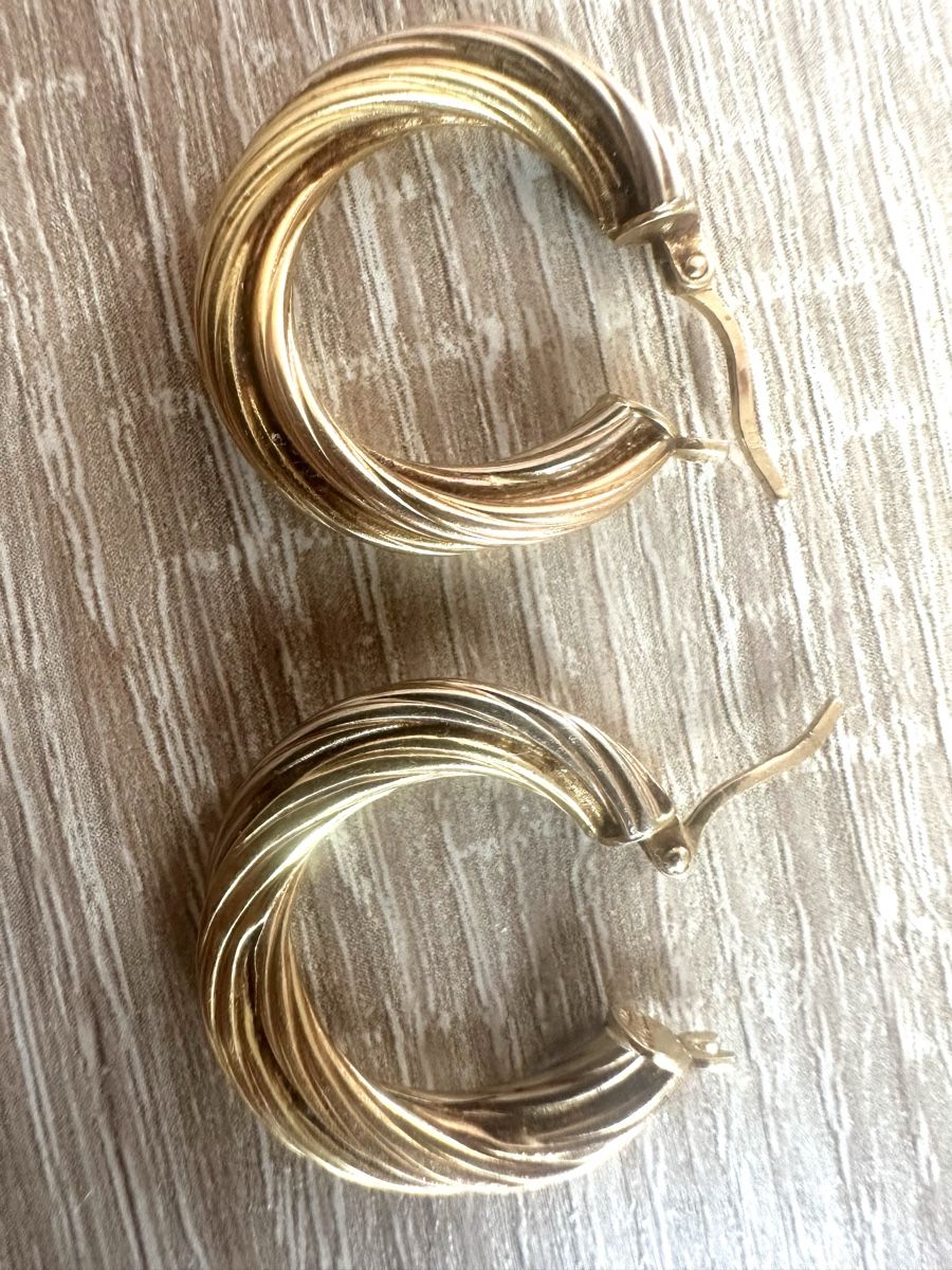 Ohrringe & -stecker: Goldene Kreolen – Gebraucht aus Birrwil von kidsstore