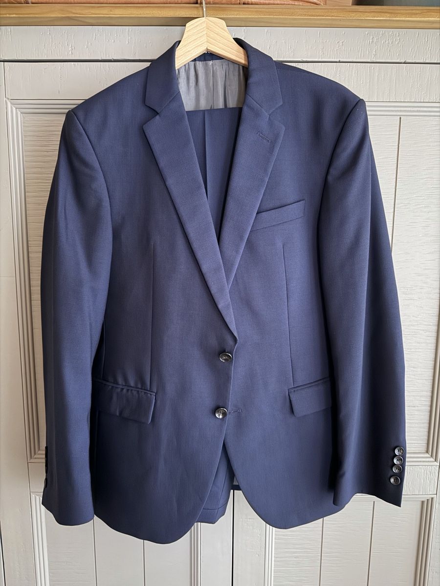Joop Costumes: Anzug JOOP! dunkelblau Groesse 48 – D'occasion à Basel par fer_q7lr