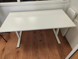 Bureau IKEA TROTTEN assis-debout 160 x 80 cm