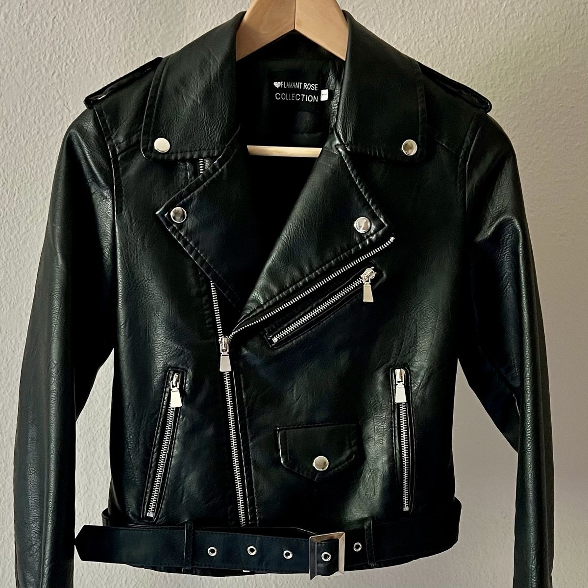 Jacken: Faux Leather Jacket from Nasty Gal – Neu (gemäss Beschreibung) aus Lütisburg von mahee