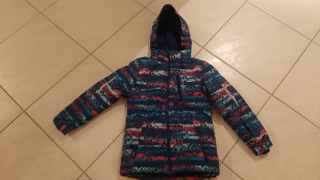 K..7 R B)Warme Mädchen Winterjacke, top Zustand, Grösse 140