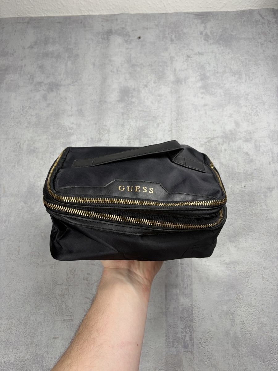 Guess Custodie per cosmetici: Trousse de toilette Guess Noir - Double Zip – Nuovo (secondo la descrizione) da Hauterive NE venduto da Leo_o