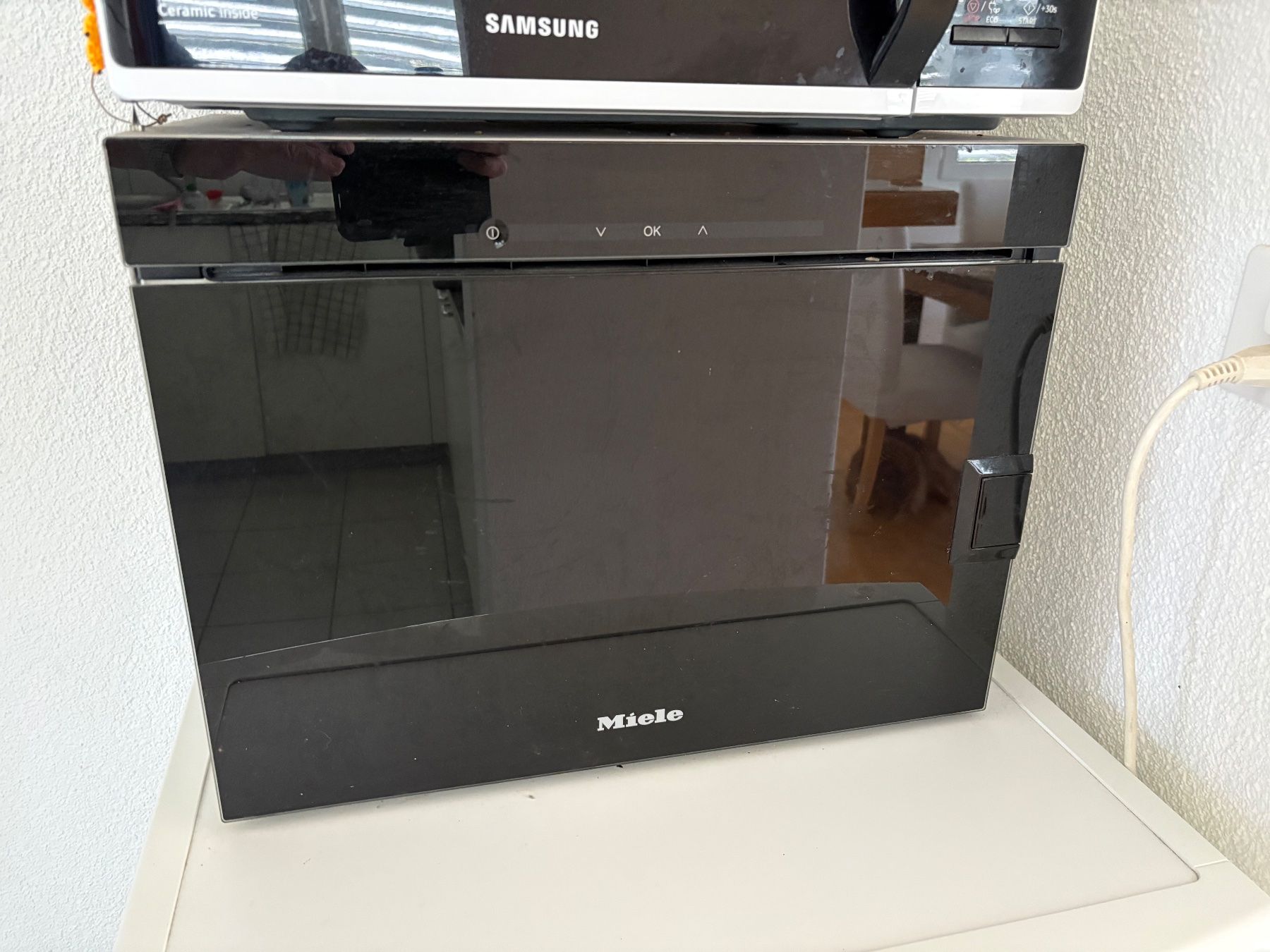 Miele Appareils de cuisine: Dampfgarer Miele DG 6010 – D'occasion à Dübendorf par rogcol