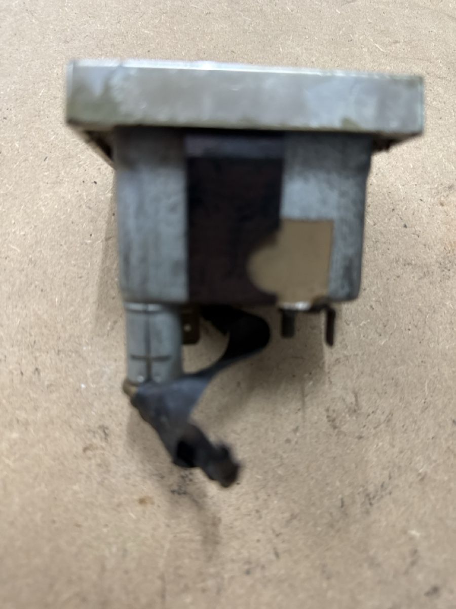 Peugeot Tutti pezzi di ricambio auto: Jaeger Transistor Uhr – Usato da Meienberg venduto da sony252 1
