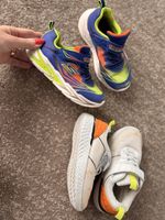 Coole, blaue Skechers Kinderschuhe mit Licht, Grösse 26