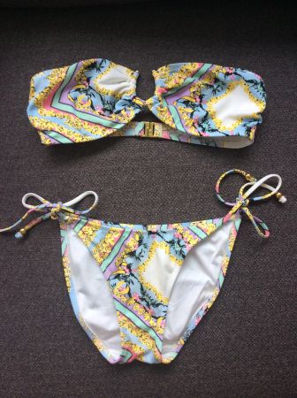 ⭐️TOPSHOP⭐️ Versace Print-inspired Bandeau Bikini EU 36 XS