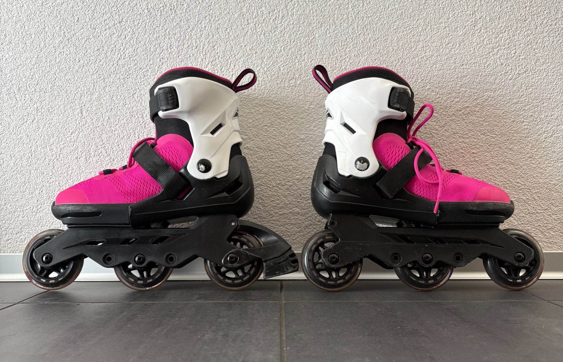 Pattini in linea & Pattini a rotelle: Patin inline RollerBlade pour enfant – Usato da Courtepin venduto da spitfire320 1