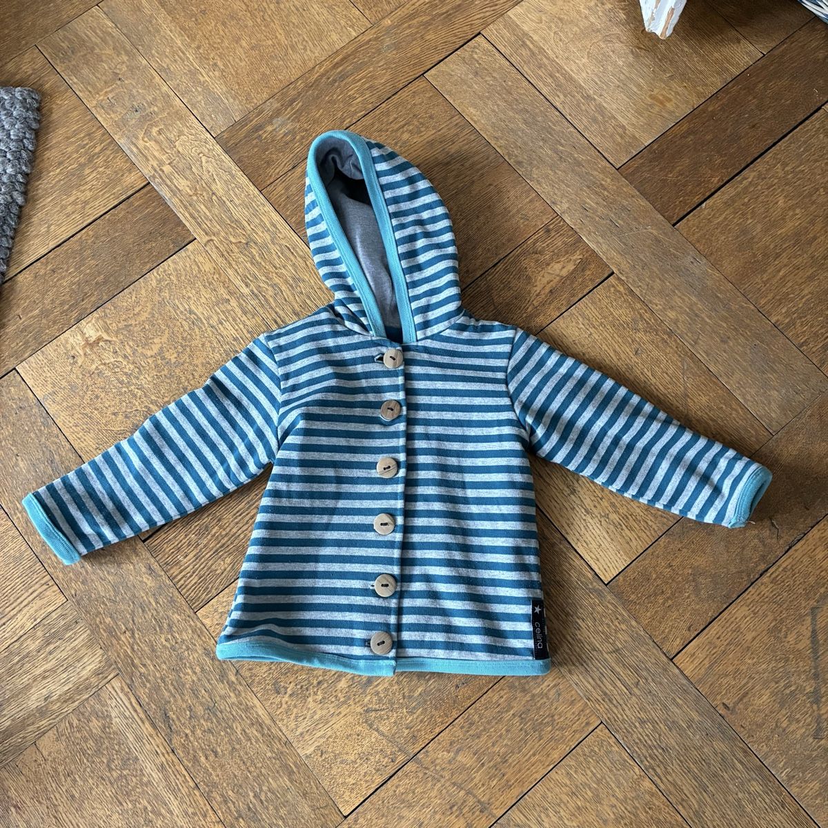 Maglioni & Felpe: Jäckchen/ warmer Pullover Grösse 104 – Usato da Winterthur venduto da bunteperlen